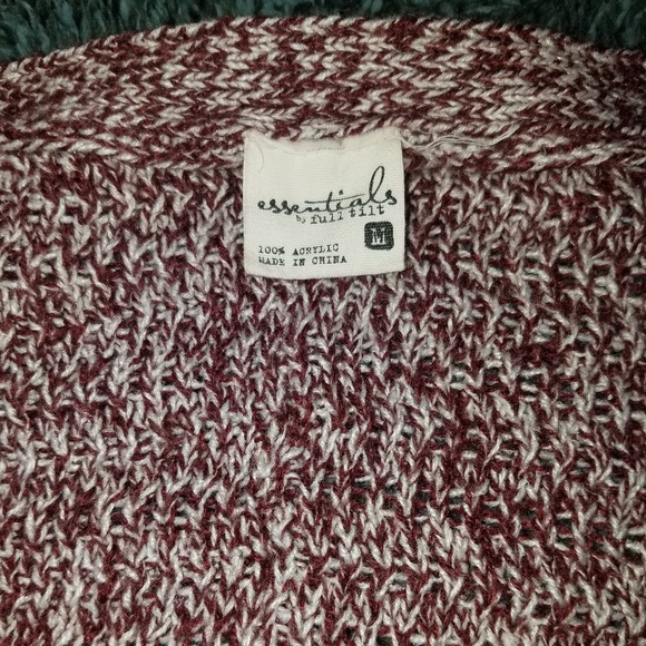 Ladies maroon and white knit sweater - Picture 2 of 2